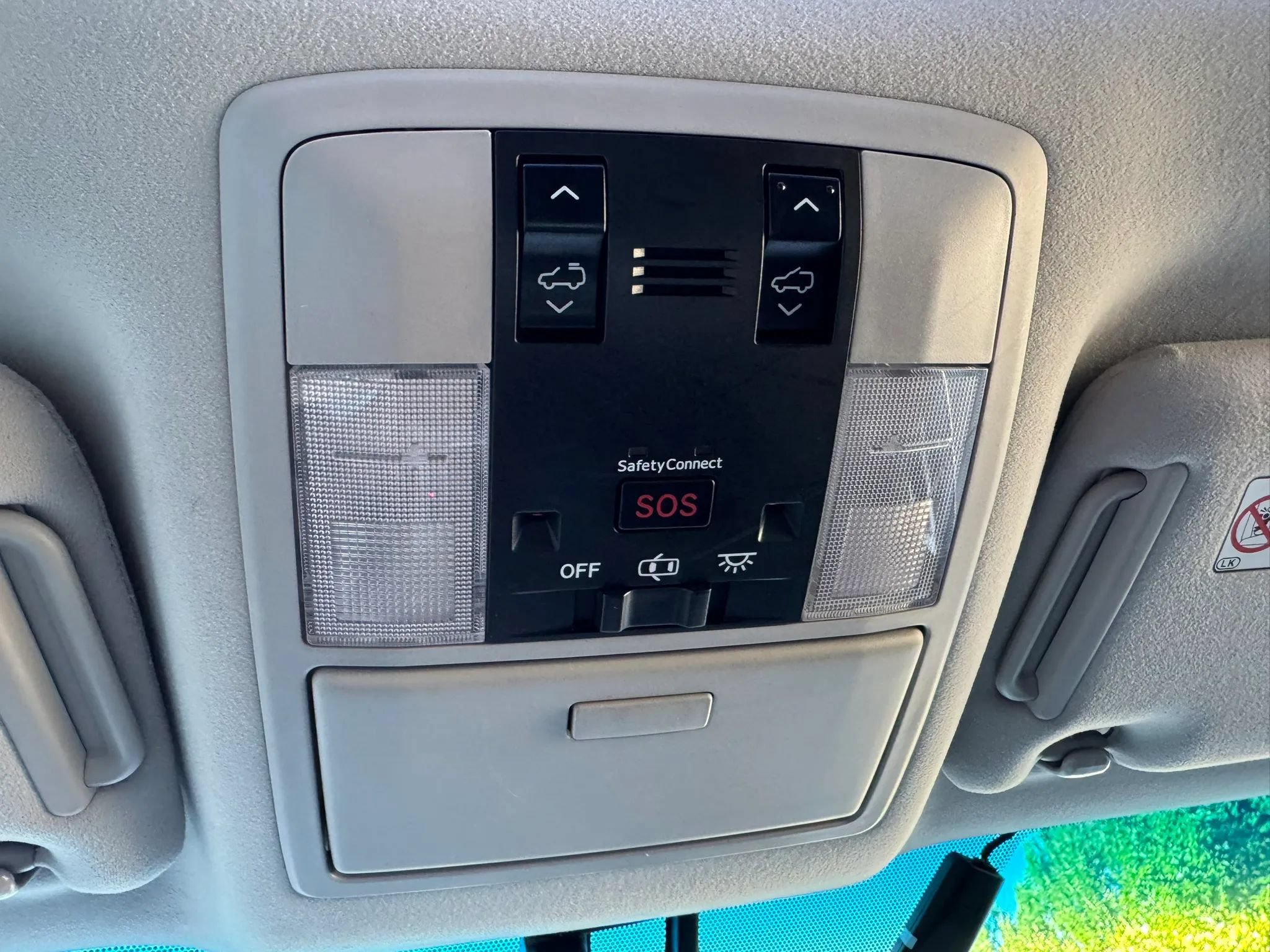 Used 2016 Lexus GX 460 w/ Premium Package AWD/4WD image 41