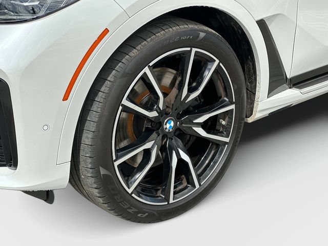 Used 2022 BMW X7 xDrive40i w/ M Sport Package AWD/4WD image 29
