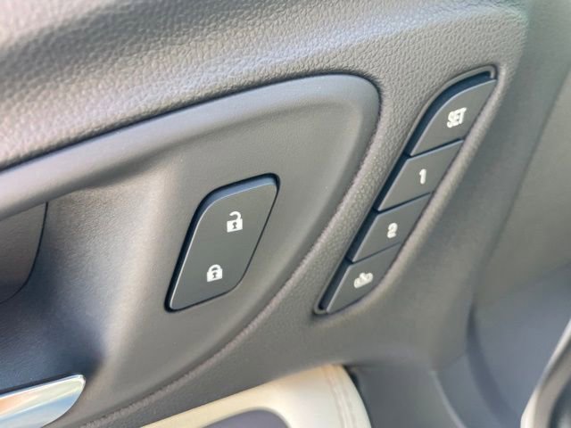 Used 2024 Buick Encore GX Avenir w/ Avenir Convenience Package image 13