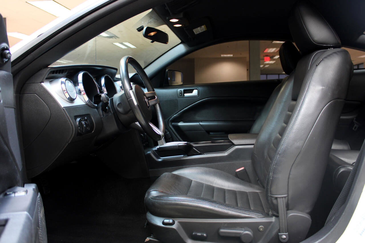 Used 2005 Ford Mustang GT image 28