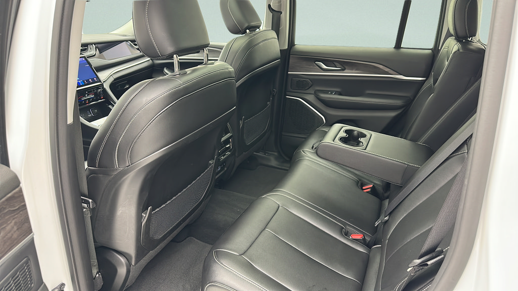 Used 2023 Jeep Grand Cherokee 4WD 4xe image 10
