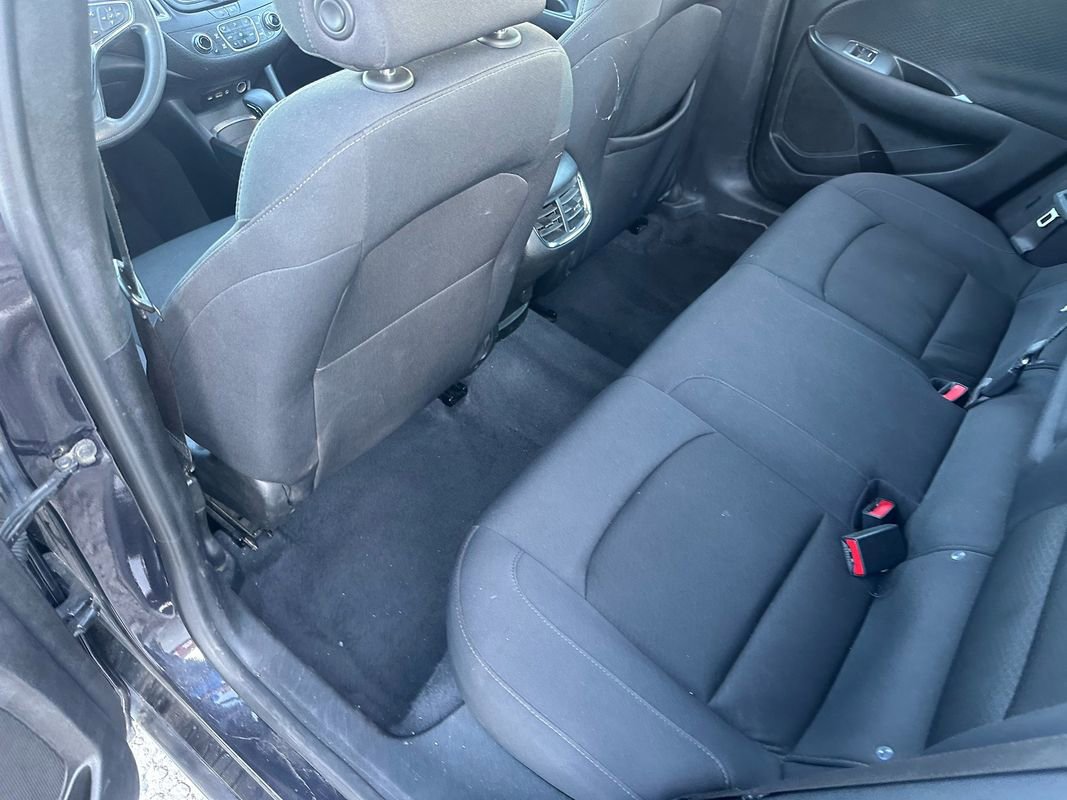 Used 2023 Chevrolet Malibu LT image 33