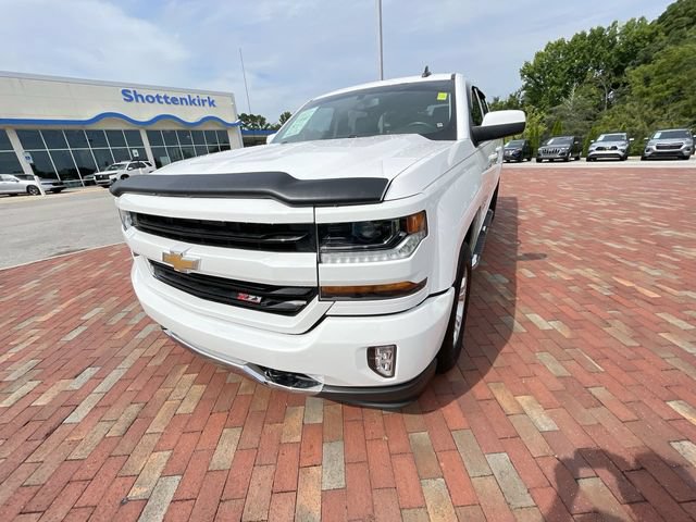 Used 2017 Chevrolet Silverado 1500 LT w/ All Star Edition AWD/4WD image 23