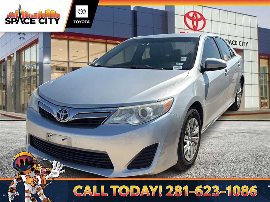 Used 2012 Toyota Camry LE
