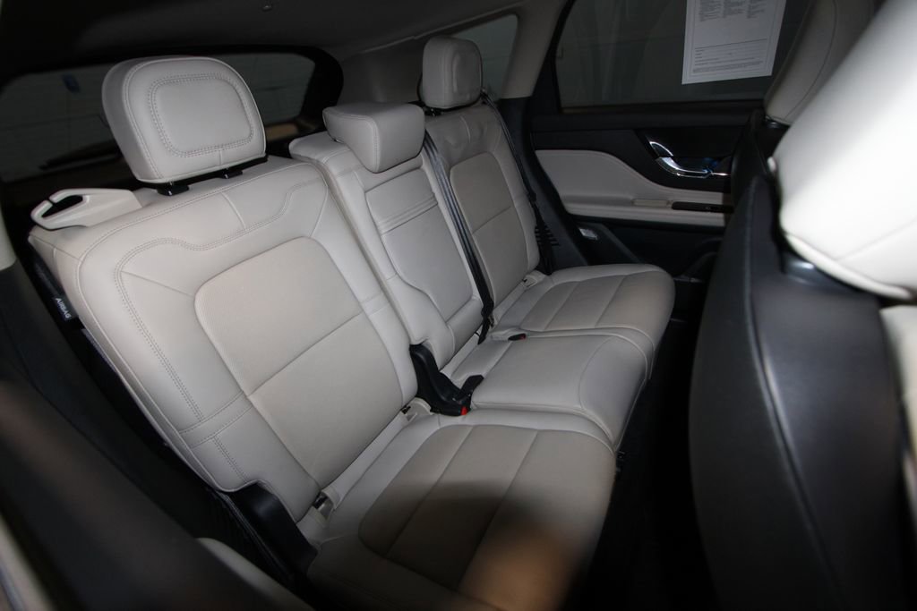 Used 2025 Lincoln Corsair Grand Touring w/ Towing Package image 25