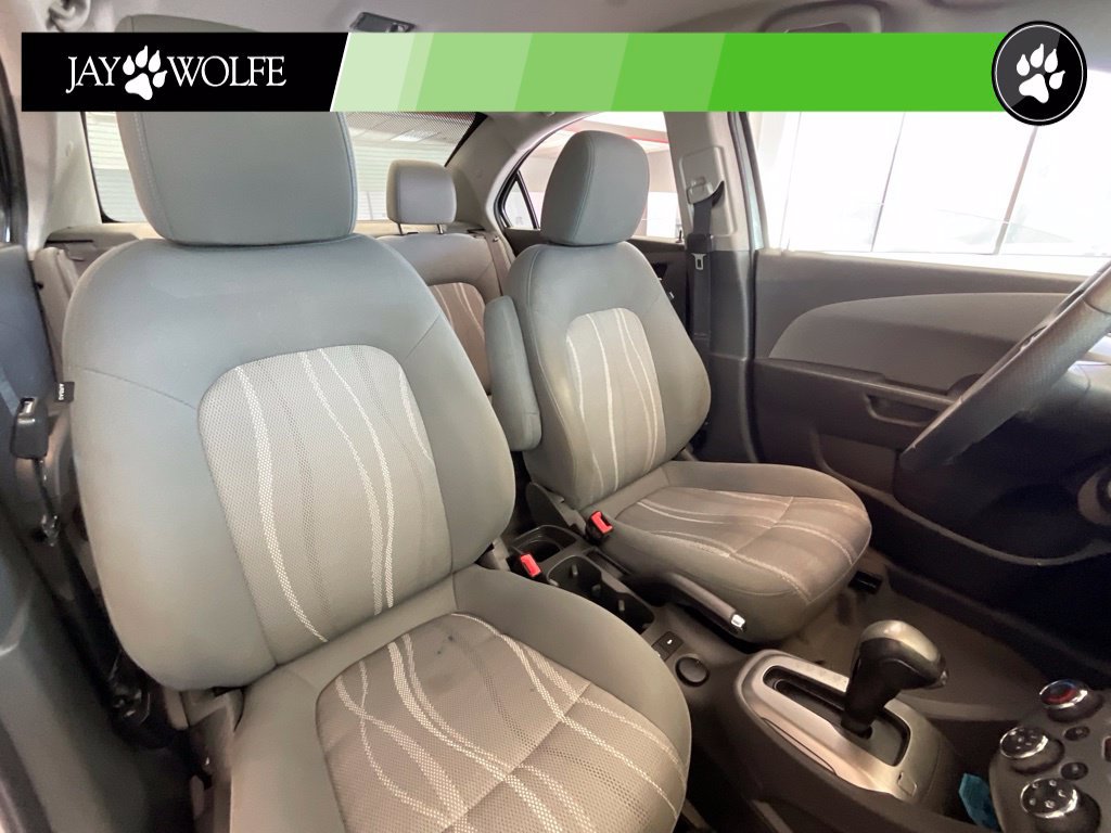 Used 2014 Chevrolet Sonic LT FWD image 17
