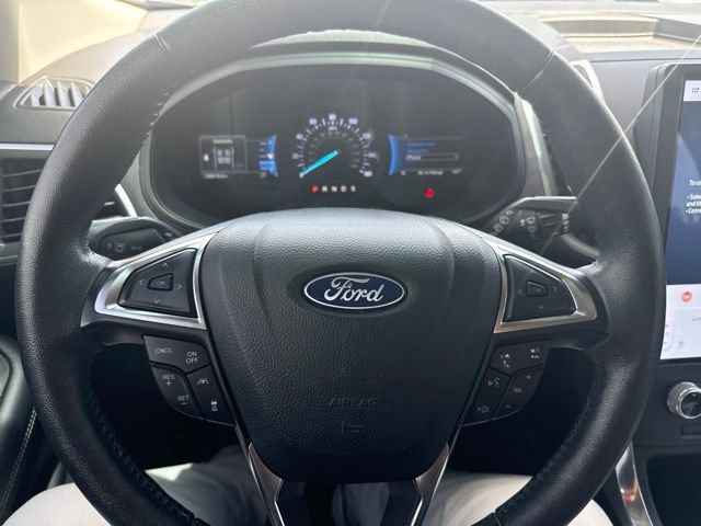Used 2022 Ford Edge Titanium w/ Equipment Group 301A AWD/4WD image 20