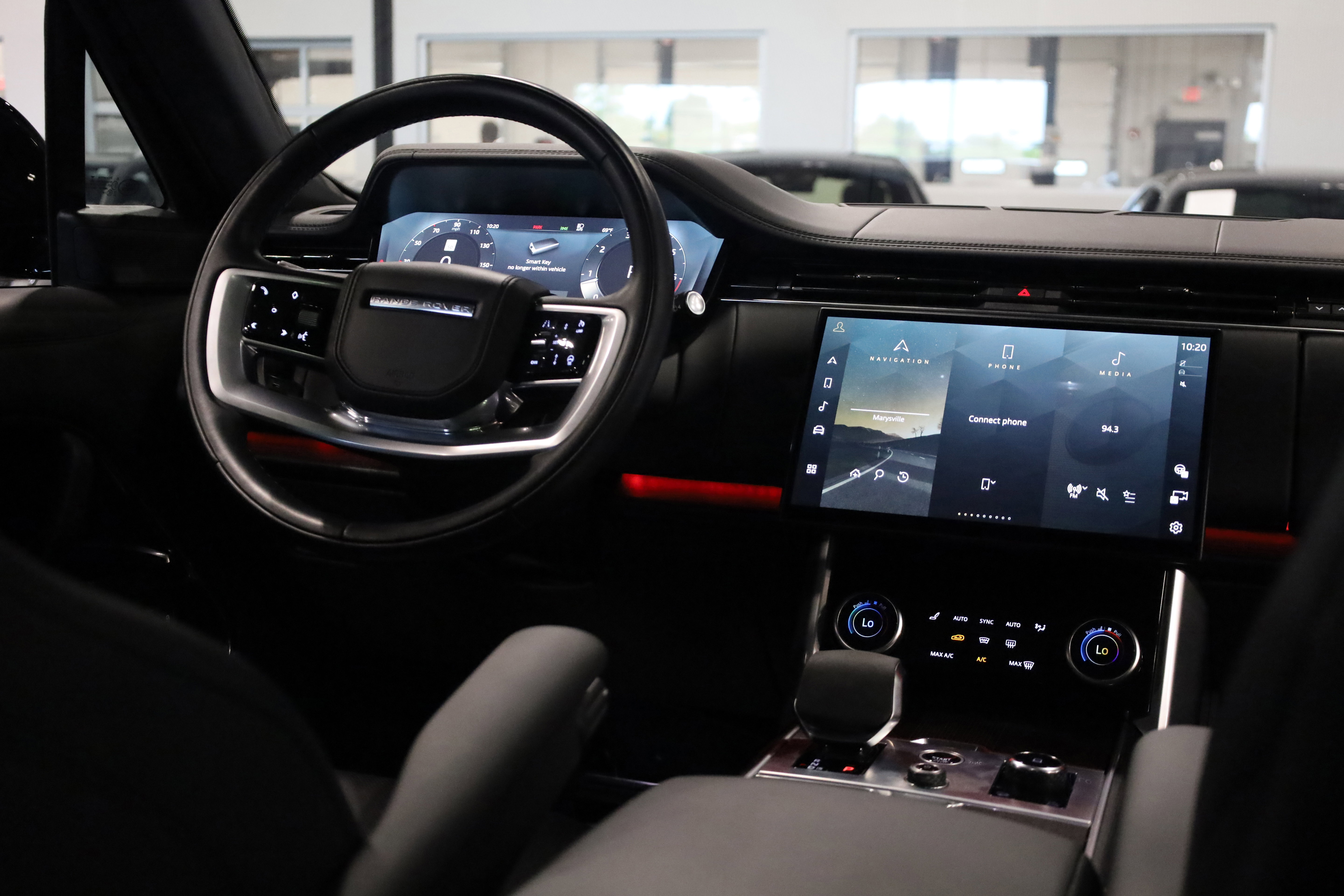 Used 2023 Land Rover Range Rover First Edition image 32