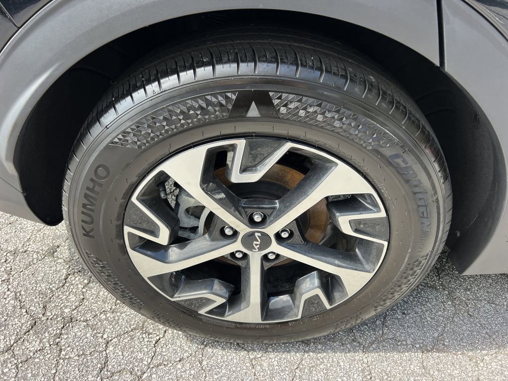 Used 2024 Kia Sportage EX image 14