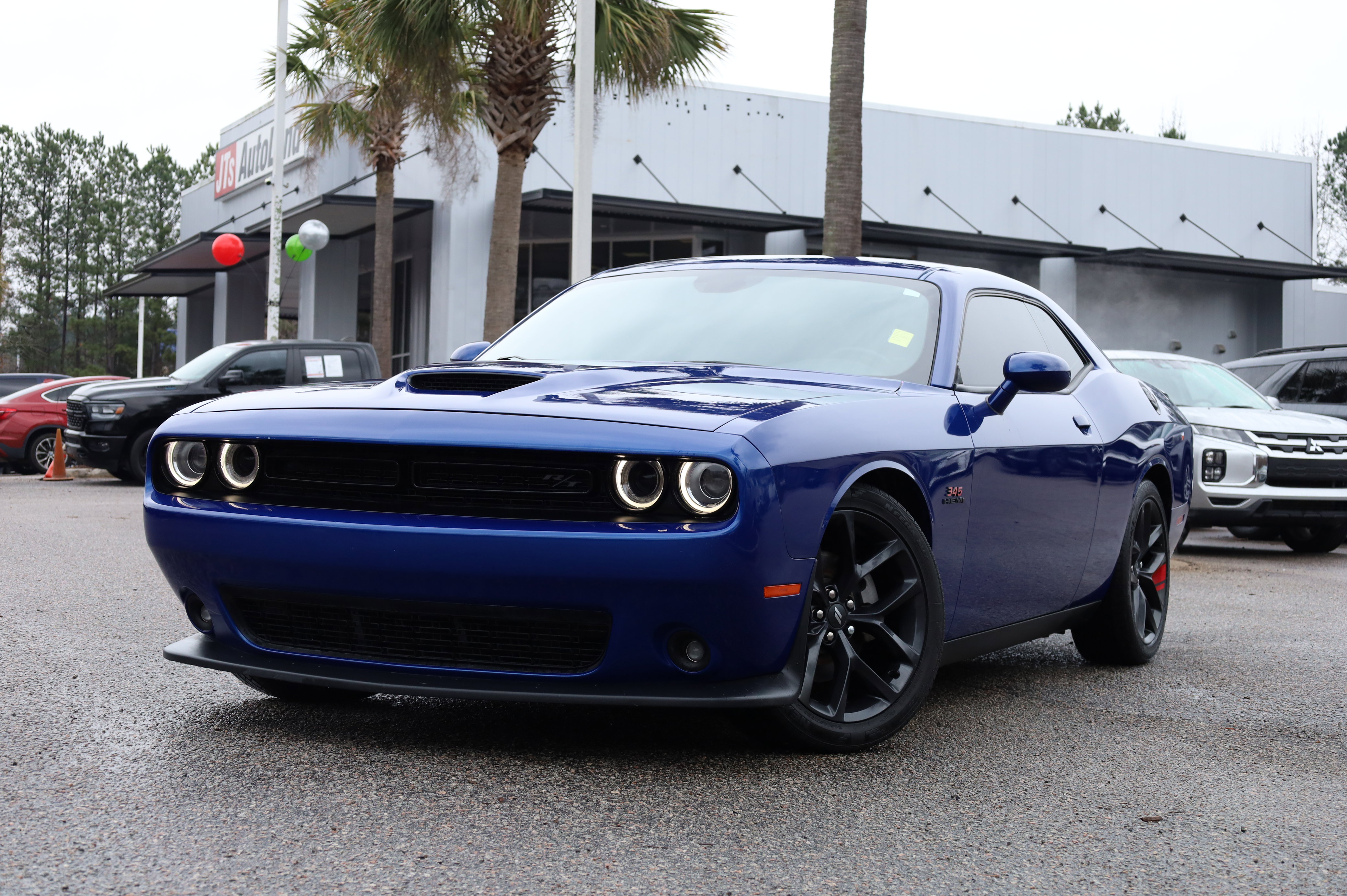 Used 2021 Dodge Challenger R/T w/ Blacktop Package image 1