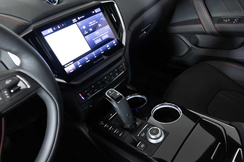 Used 2023 Maserati Ghibli Modena RWD image 22