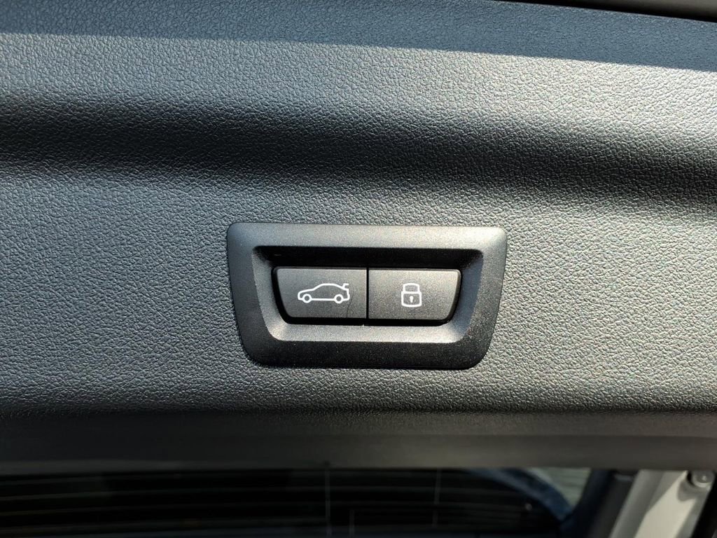 Used 2024 BMW X1 M35i w/ Premium Package image 33