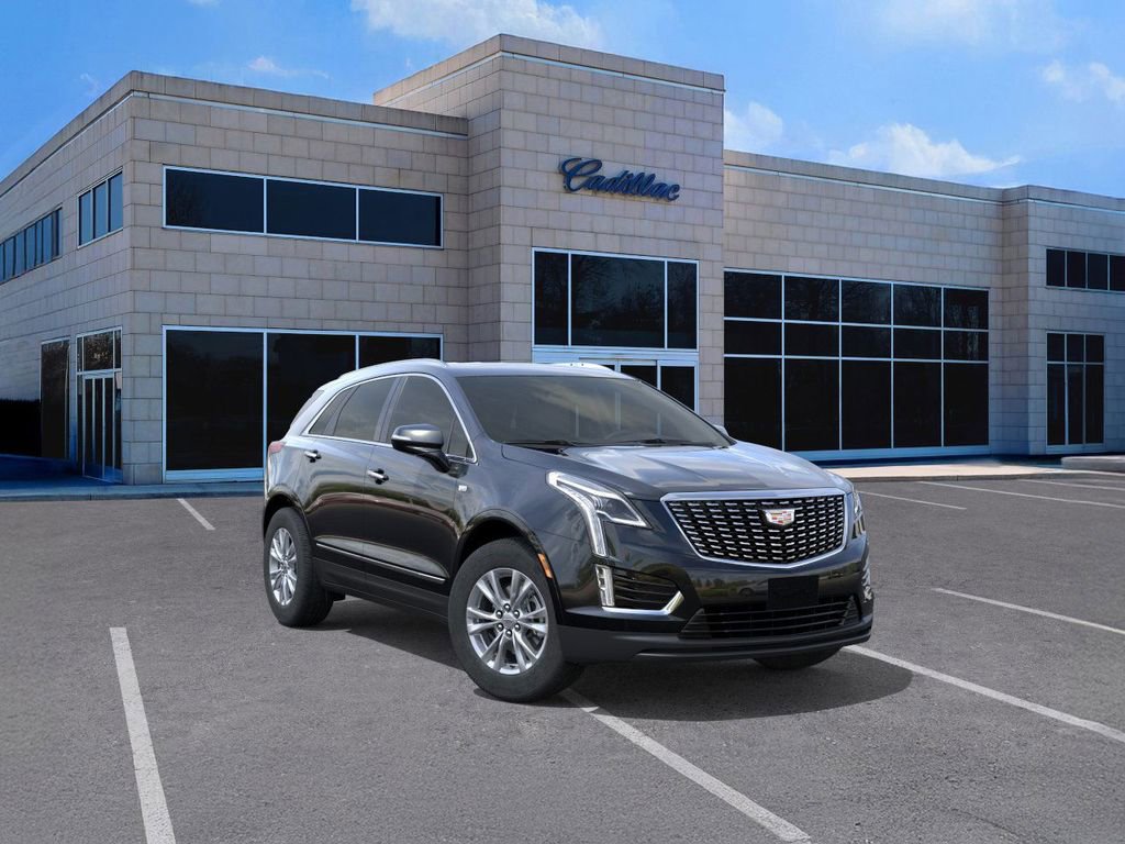 New 2026 Cadillac XT5 Luxury image 2