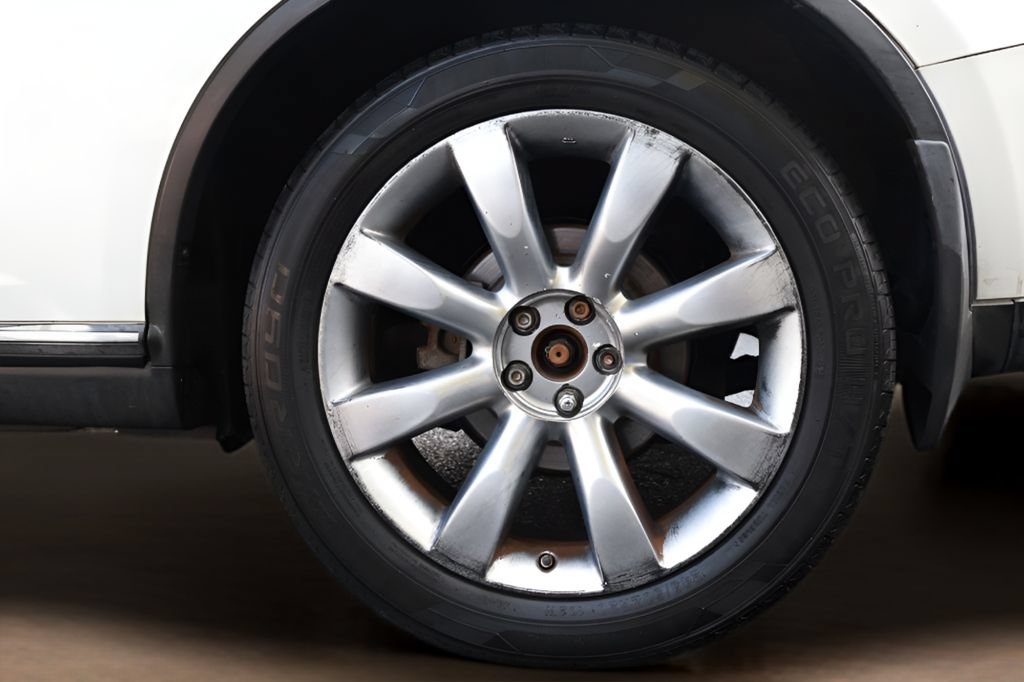 Used 2005 INFINITI FX35 AWD w/ (U01) Technology Pkg image 23
