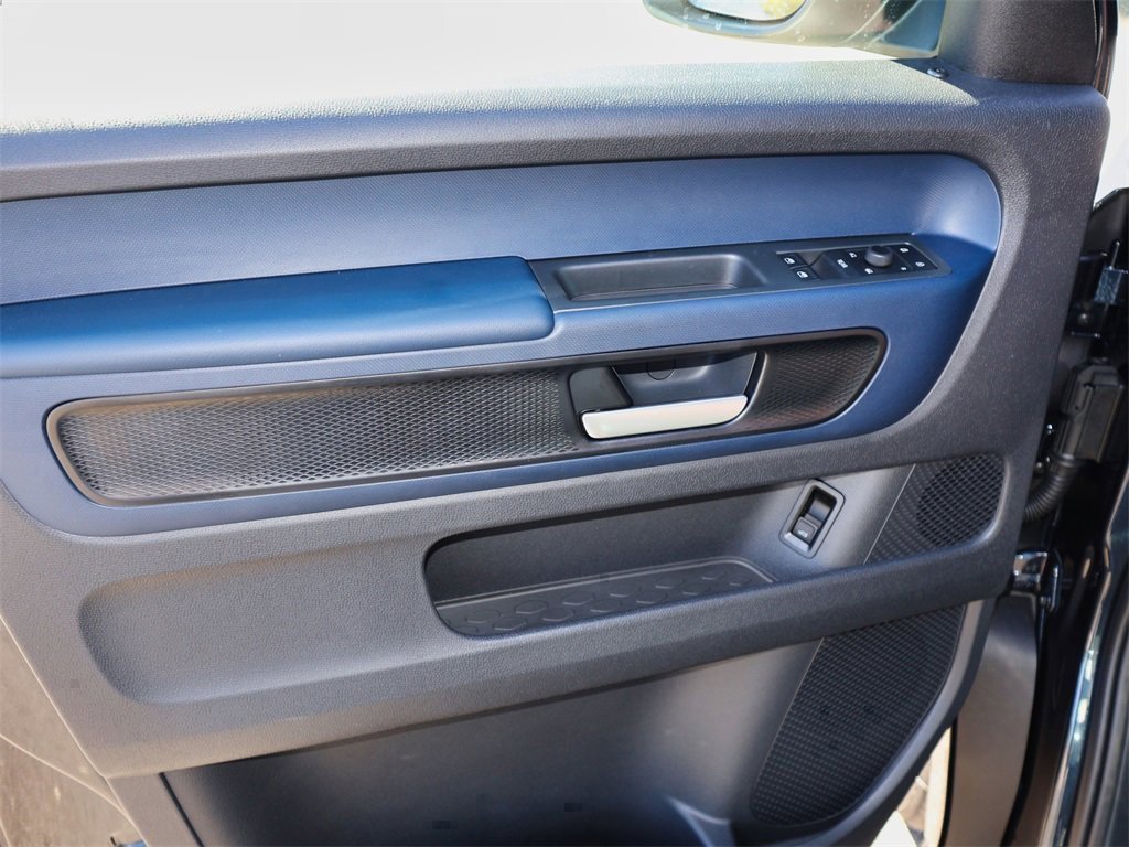 New 2025 Volkswagen ID. Buzz Pro S Plus image 15