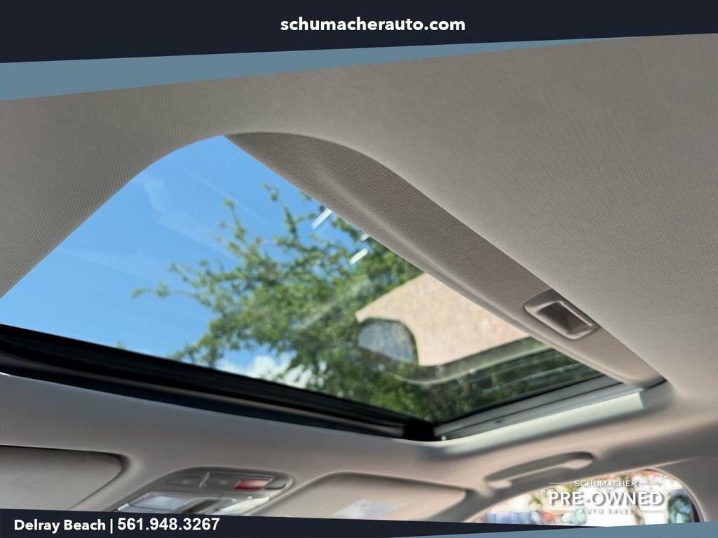 Used 2025 Kia Telluride EX w/ EX Captain's Chair Package FWD image 14