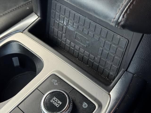 Used 2023 Ford Explorer Platinum w/ Technology Package AWD/4WD image 24