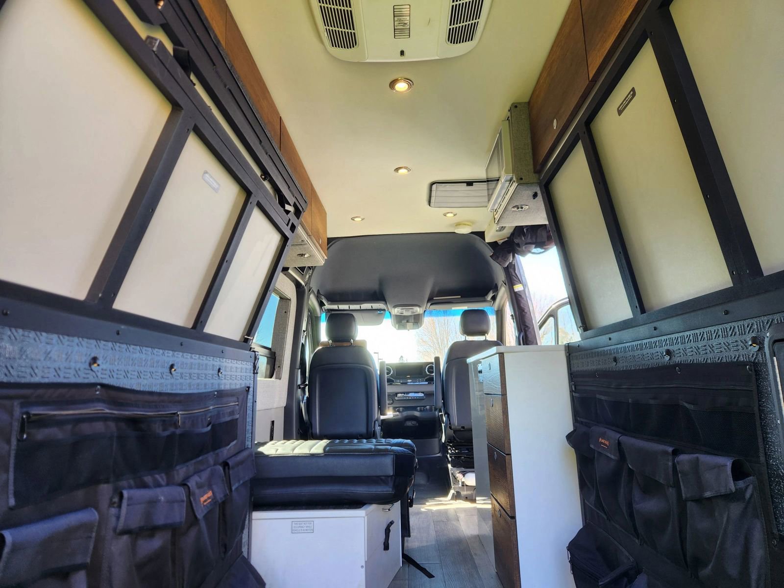 Used 2023 Mercedes-Benz Sprinter 2500 image 81