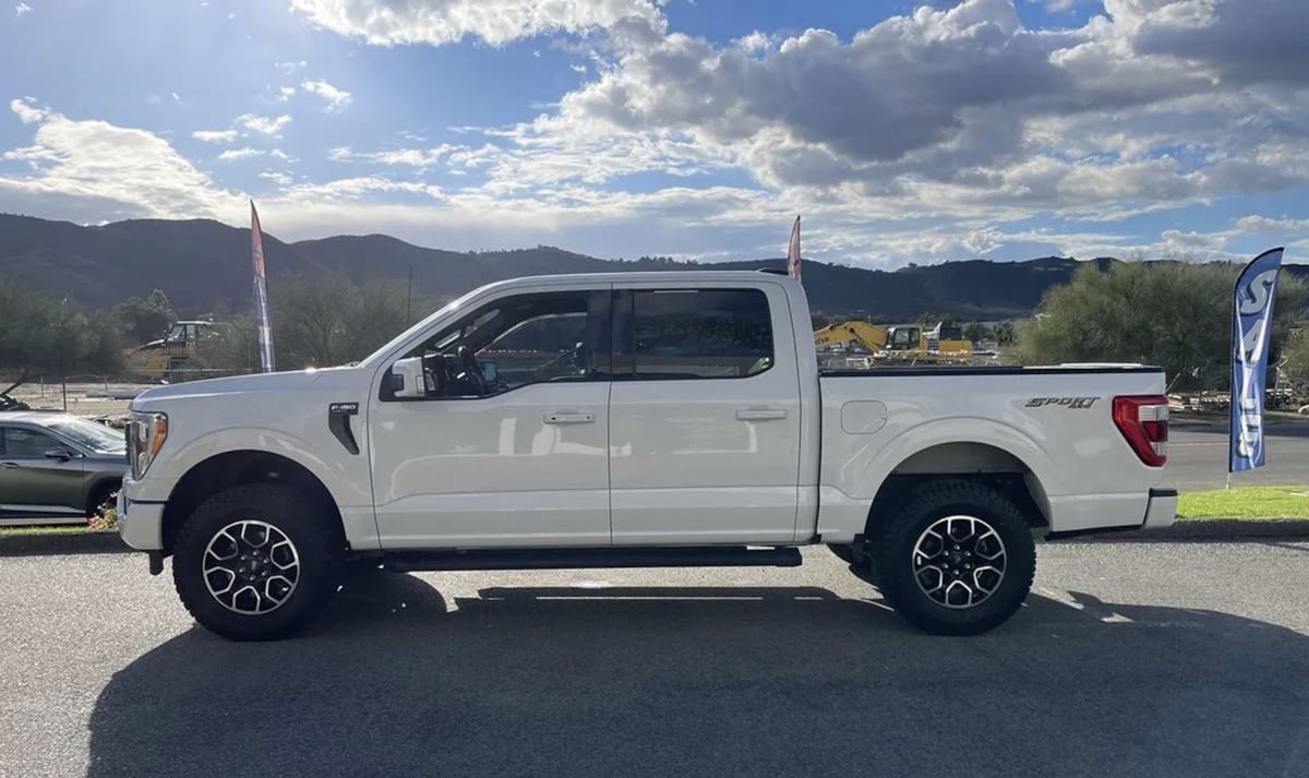 Used 2022 Ford F150 Lariat AWD/4WD image 8