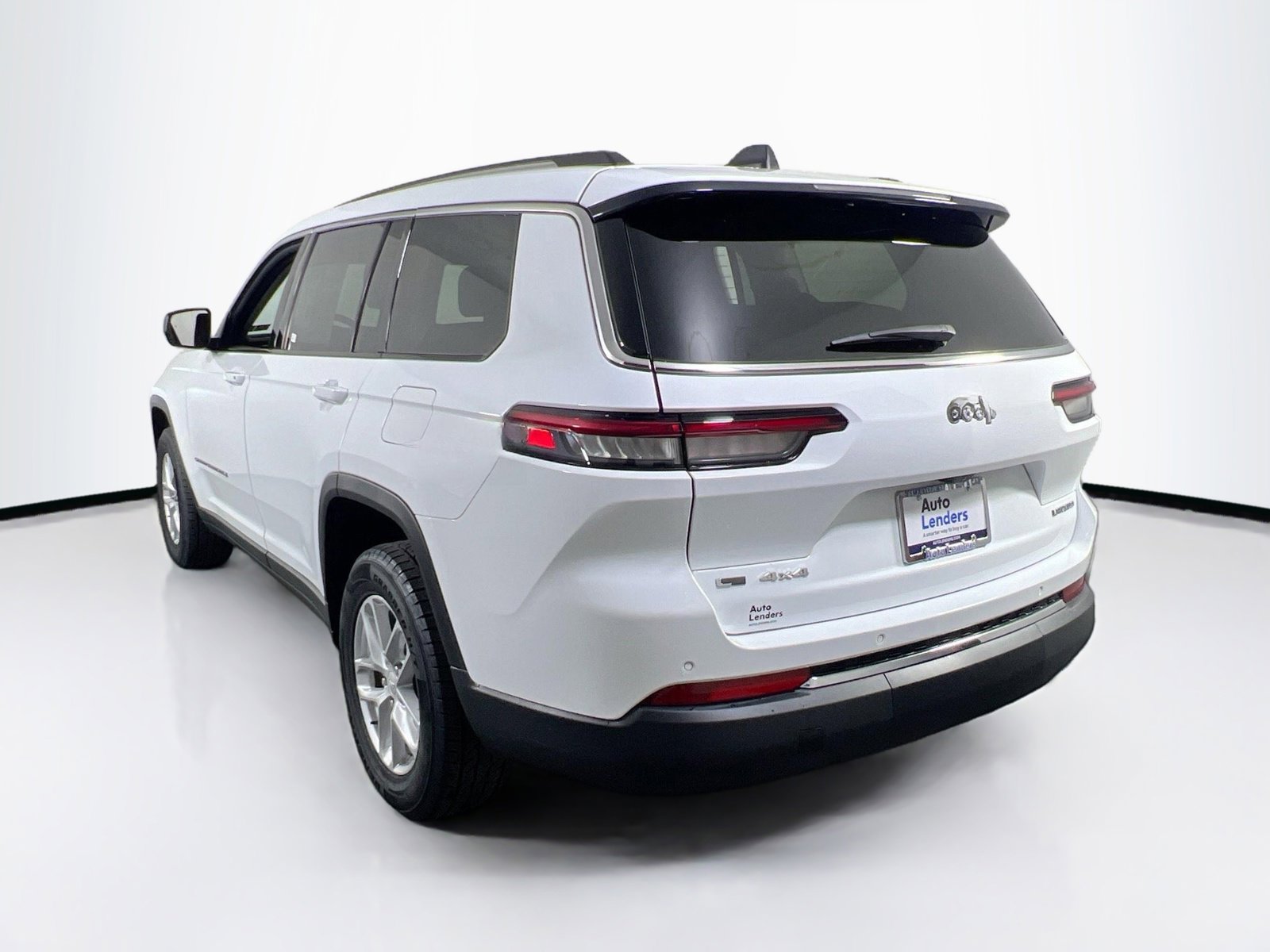 Used 2021 Jeep Grand Cherokee L Laredo w/ Luxury Tech Group I image 7