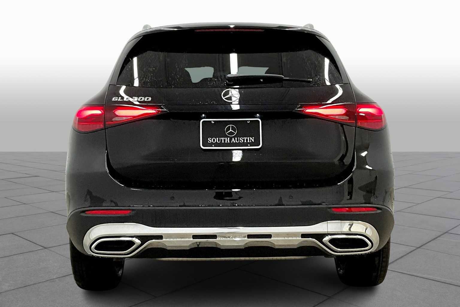 Used 2025 Mercedes-Benz GLC 300 image 4