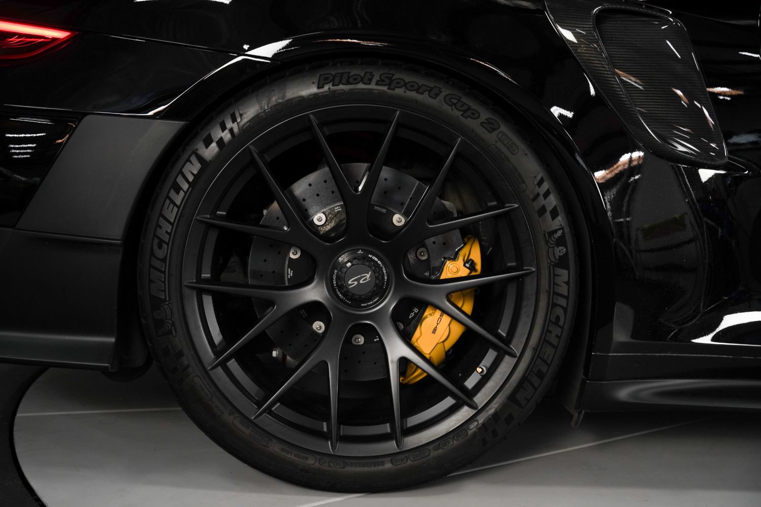 Used 2019 Porsche 911 GT2 RS RWD image 30