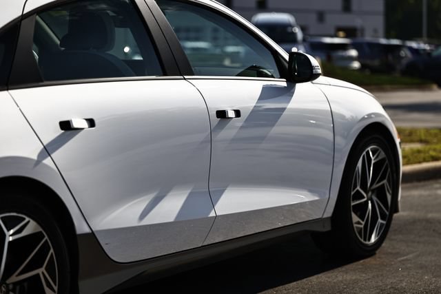 Used 2023 Hyundai Ioniq 6 SEL w/ Cargo Package RWD image 7