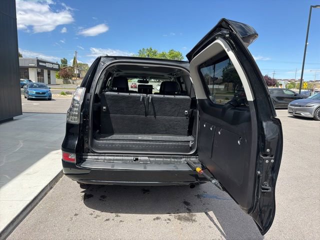 Used 2018 Lexus GX 460 Luxury w/ Preferred Accessory Package AWD/4WD image 8