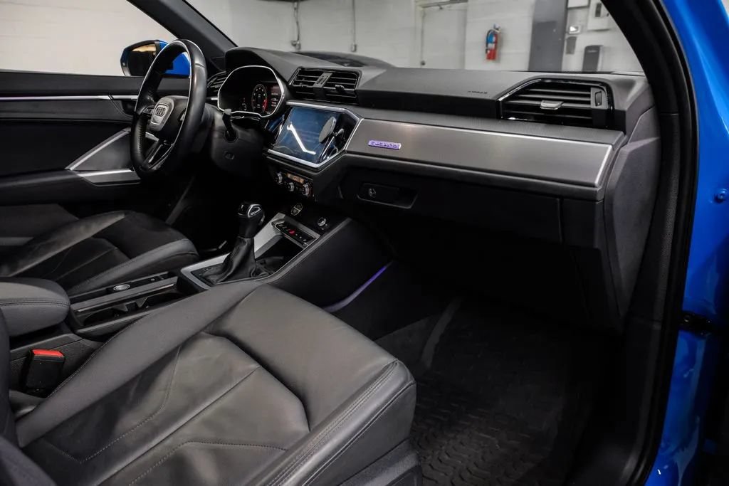 Used 2020 Audi Q3 2.0T Prestige AWD/4WD image 19