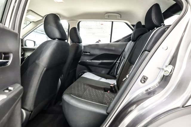 Used 2024 Nissan Kicks SV image 22