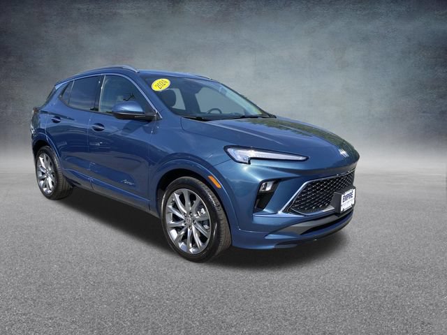 Used 2024 Buick Encore GX Avenir w/ Avenir Technology Package FWD image 4