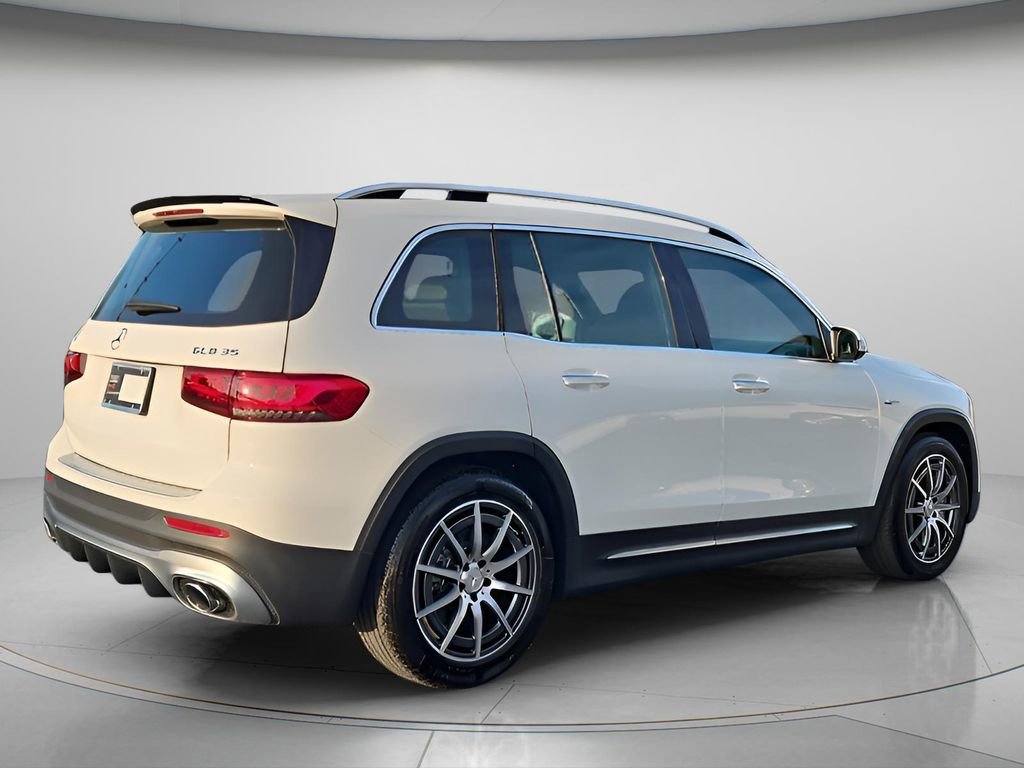 Used 2023 Mercedes-Benz GLB 35 AMG 4MATIC w/ Premium Package image 8