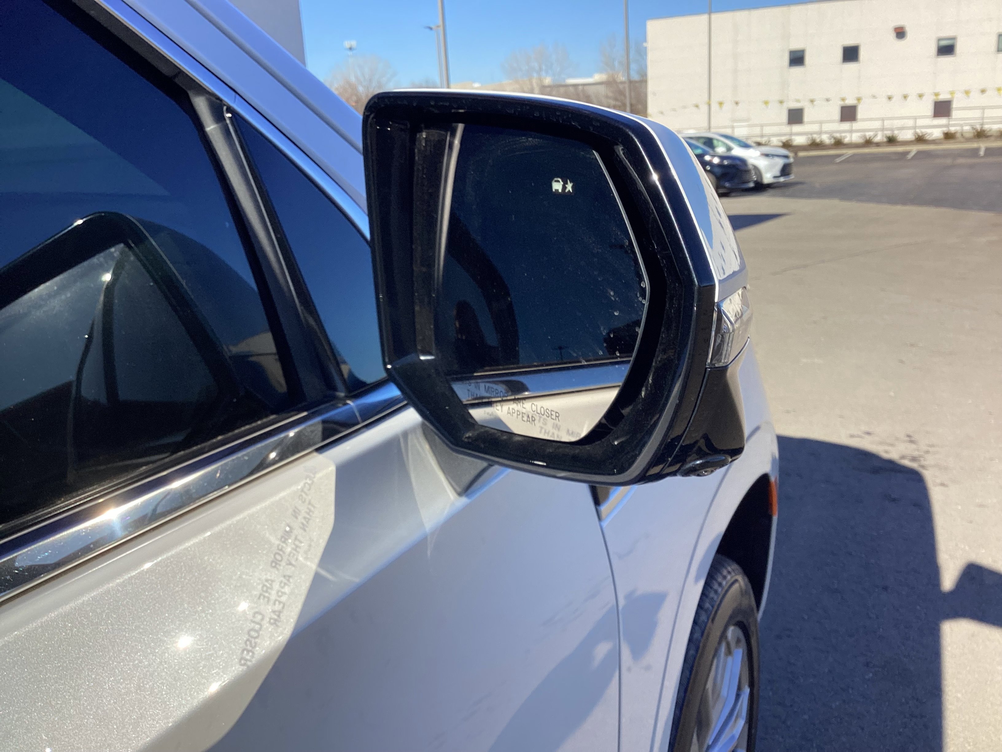 Used 2021 GMC Yukon XL Denali w/ Denali Premium Package image 17