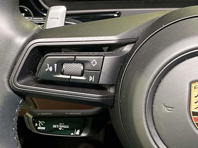 Certified 2025 Porsche Cayenne E-Hybrid image 37