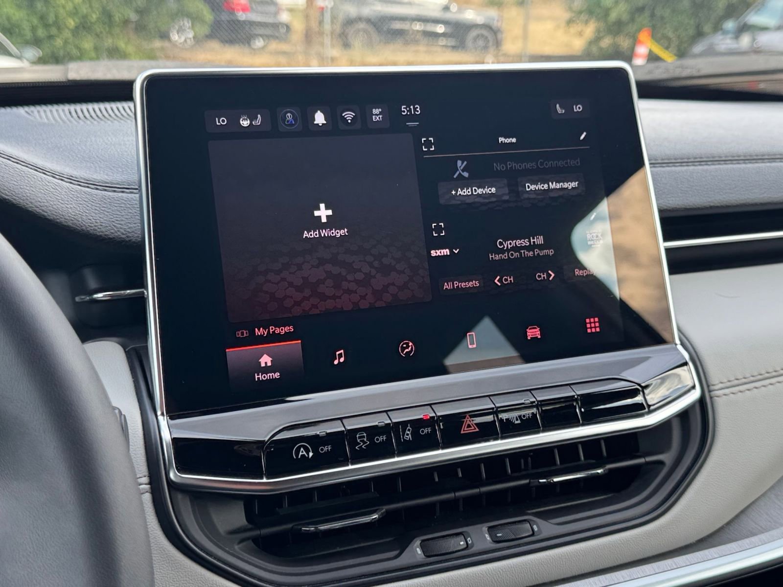 Used 2025 Jeep Compass Limited image 20