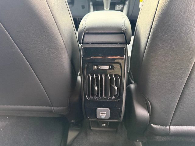 New 2026 Jeep Compass Latitude AWD/4WD image 29