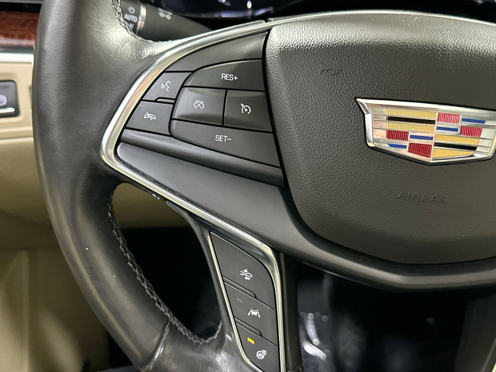 Used 2019 Cadillac XT5 Luxury image 22