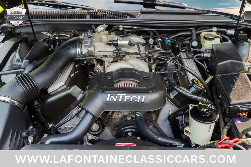 Used 1997 Lincoln Mark VIII LSC RWD image 3