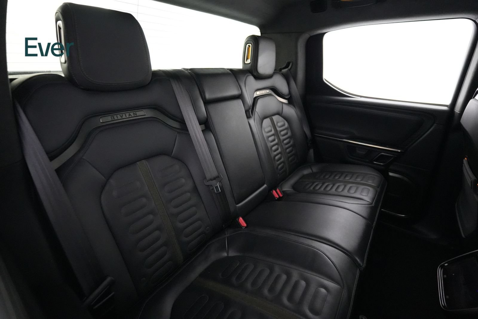 Used 2022 Rivian R1T Adventure AWD/4WD image 5