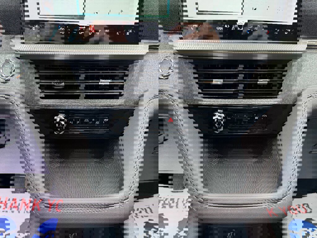 New 2026 Ford Explorer Platinum image 24