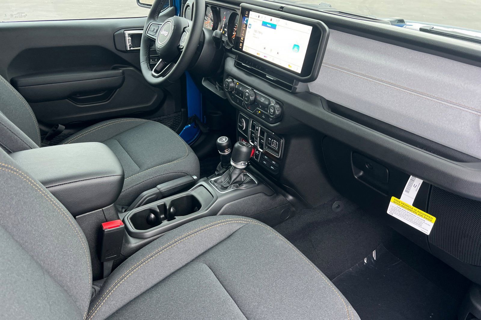 New 2026 Jeep Gladiator Sport AWD/4WD image 11