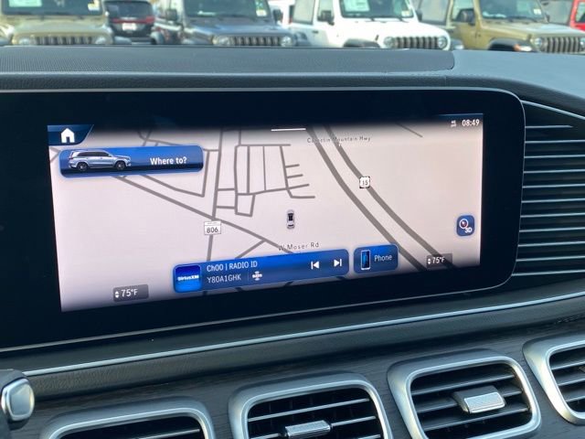 Used 2025 Mercedes-Benz GLS 580 4MATIC image 17