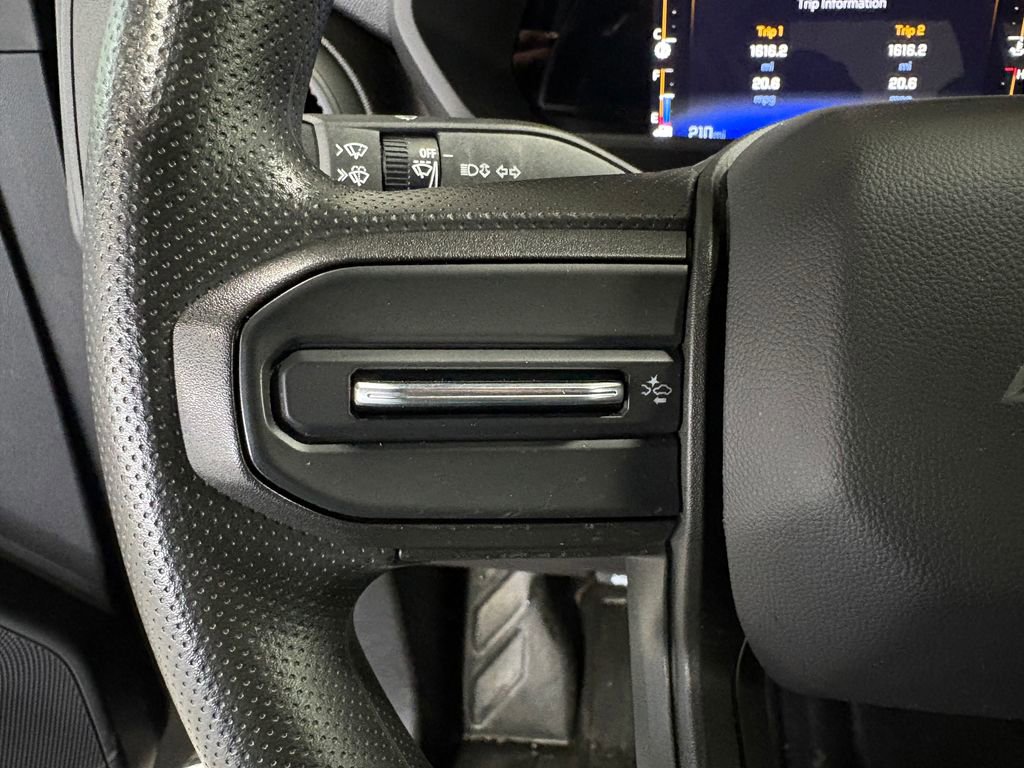 Used 2023 Chevrolet Colorado W/T image 16