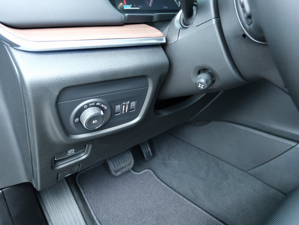New 2025 Jeep Grand Cherokee Summit image 28