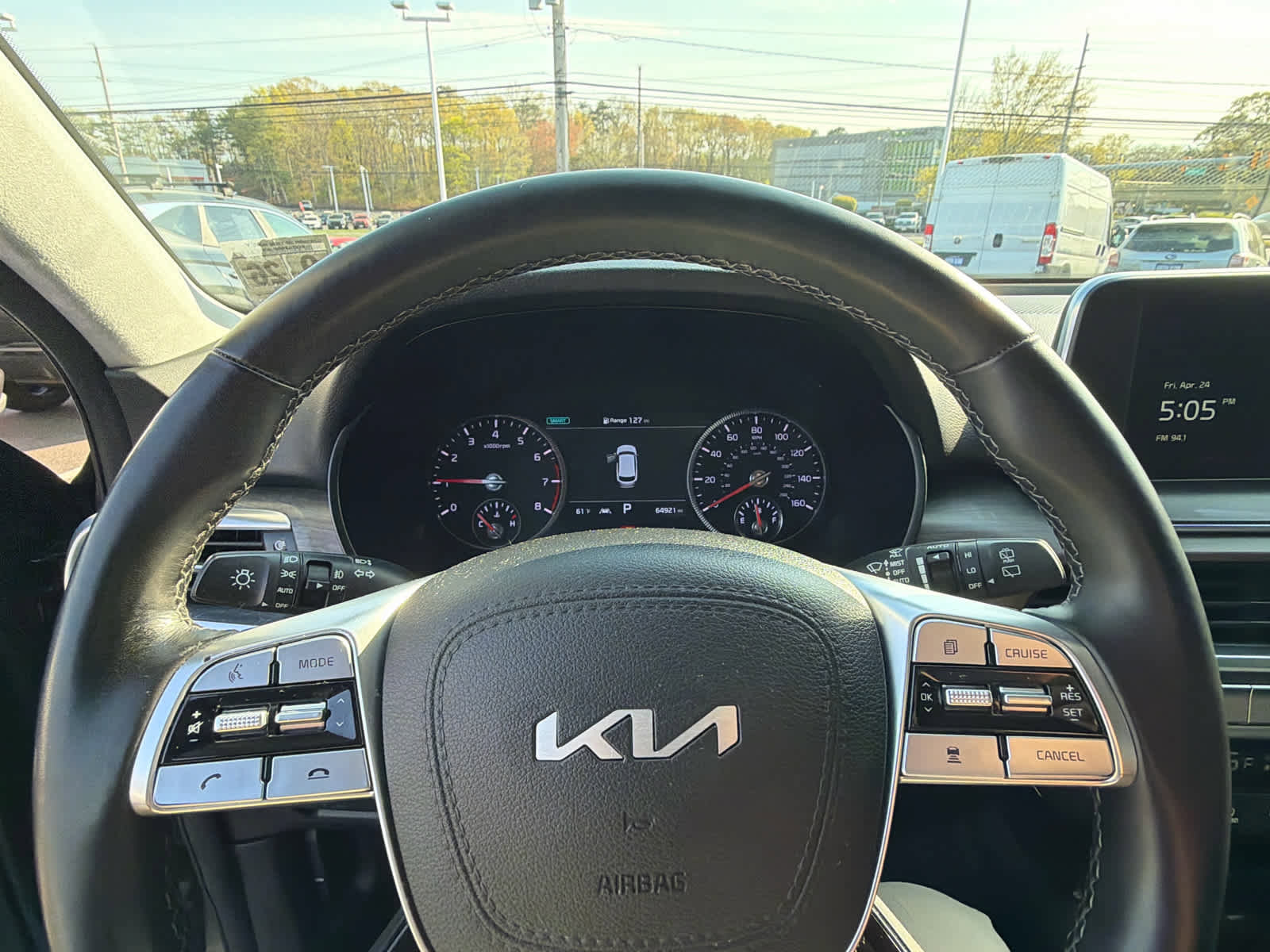 Used 2022 Kia Telluride SX w/ SX Prestige Package AWD/4WD image 10