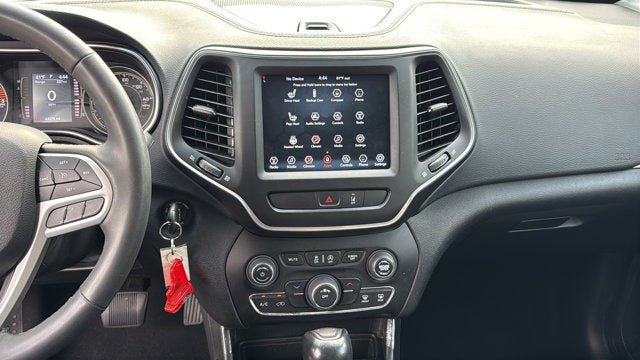 Certified 2022 Jeep Cherokee Latitude w/ Sun & Sound Group AWD/4WD image 21