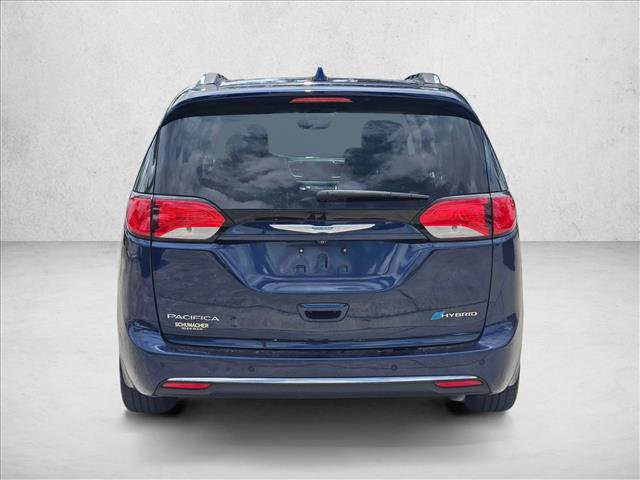 Used 2018 Chrysler Pacifica Limited w/ Advanced Safetytec Group FWD image 4