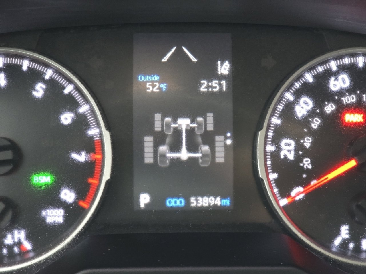 Used 2020 Toyota RAV4 LE image 27