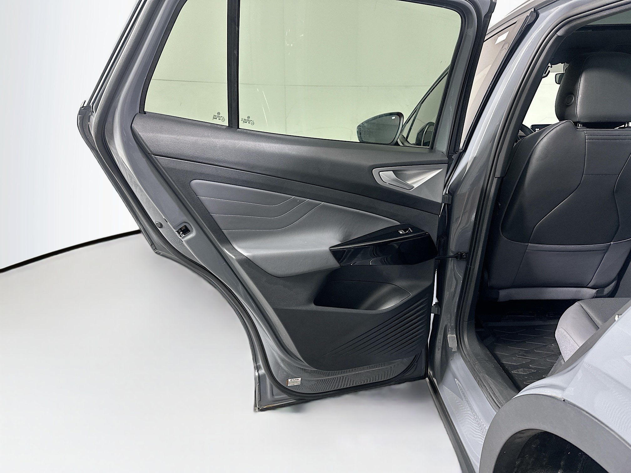 Used 2023 Volkswagen ID.4 S RWD image 27