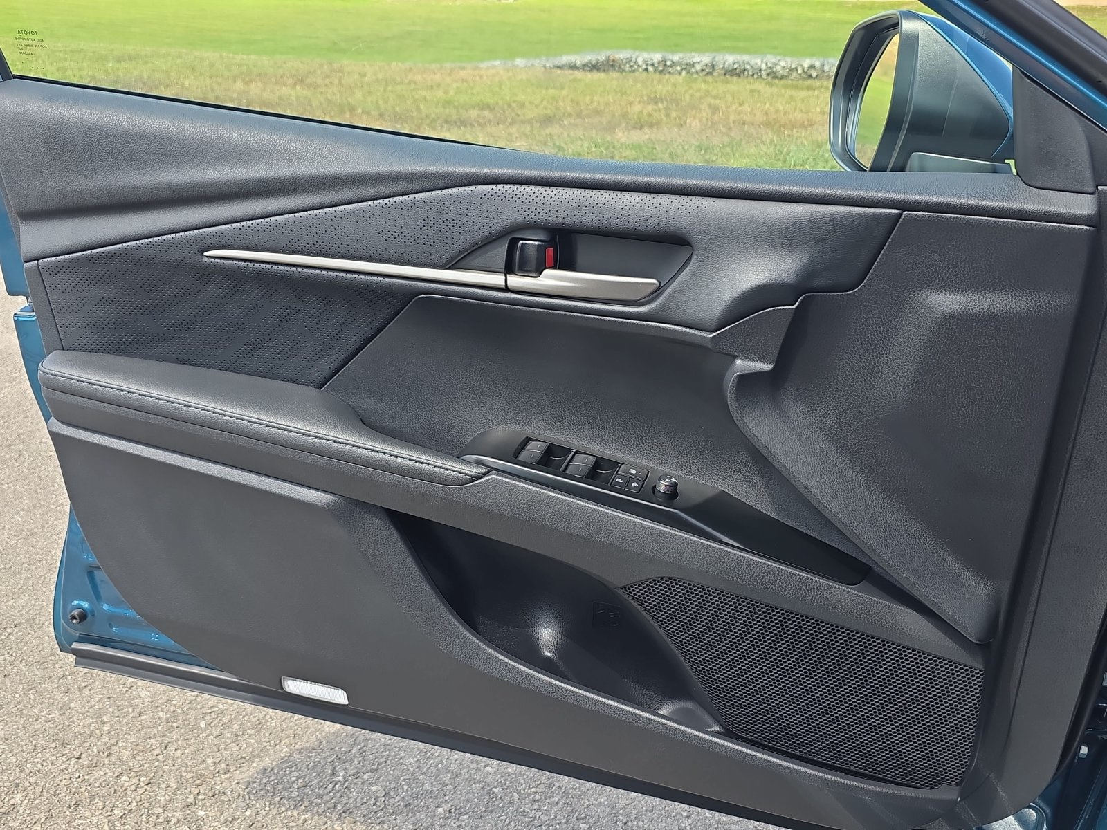 New 2026 Toyota Camry XSE FWD image 23